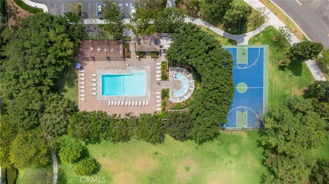 35 Del Perlatto, Irvine, CA 92614