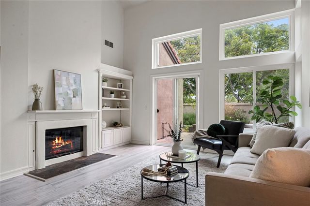 35 Del Perlatto, Irvine, CA 92614