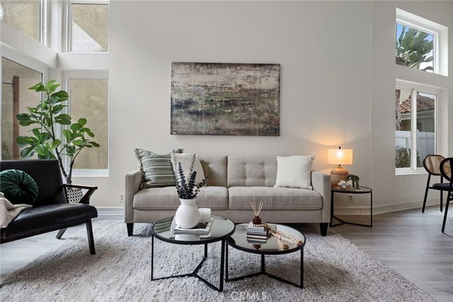 35 Del Perlatto, Irvine, CA 92614