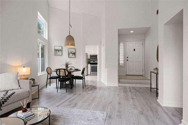 35 Del Perlatto, Irvine, CA 92614