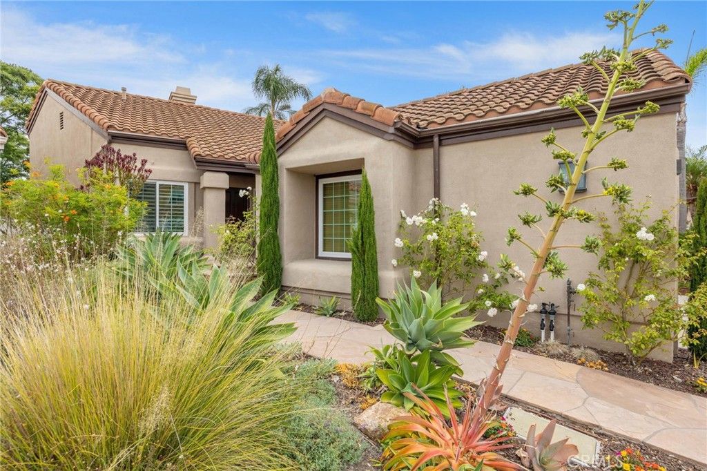 35 Del Perlatto, Irvine, CA 92614