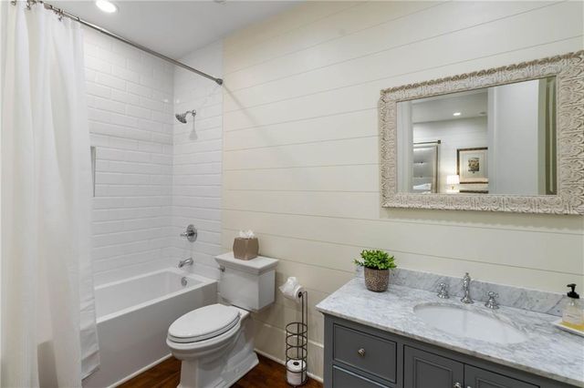 5360 Lake Forrest Drive, Atlanta, GA 30342