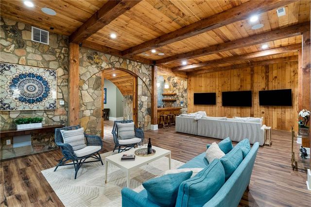 5360 Lake Forrest Drive, Atlanta, GA 30342