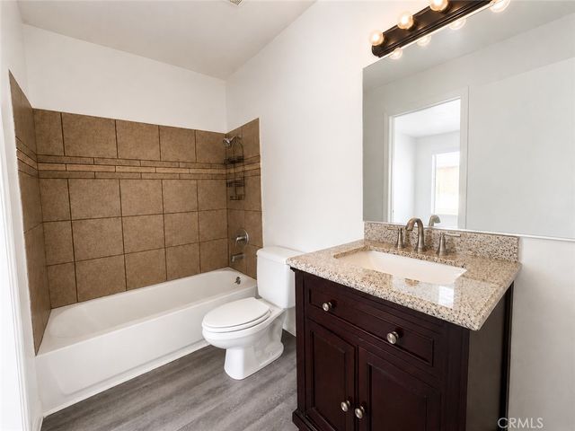 8582 Tamarind Avenue D, Fontana, CA 92335