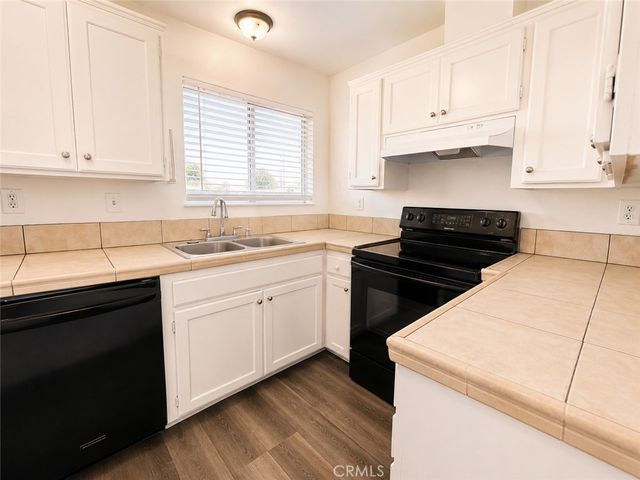 8582 Tamarind Avenue D, Fontana, CA 92335
