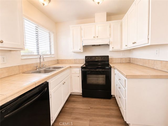 8582 Tamarind Avenue D, Fontana, CA 92335