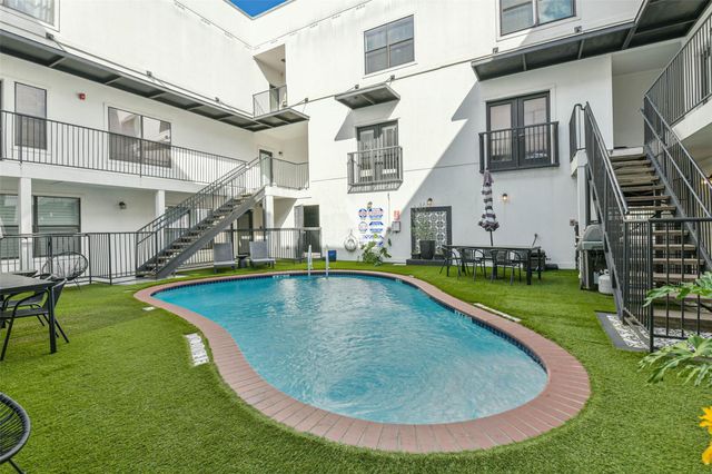 17 Waugh Drive 209, Houston, TX 77007