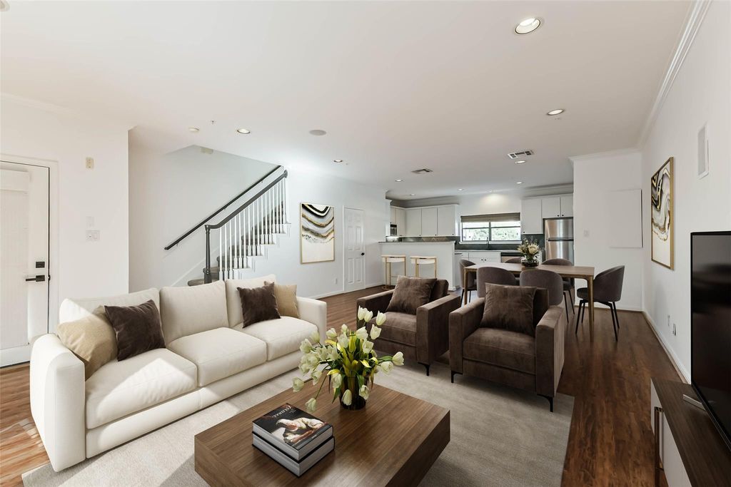 17 Waugh Drive 209, Houston, TX 77007