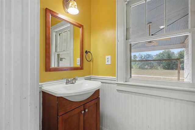 598 S Brooks Road, Muskegon, MI 49442