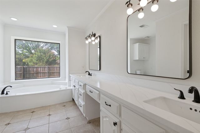 728 Havencrest Drive, Desoto, TX 75115