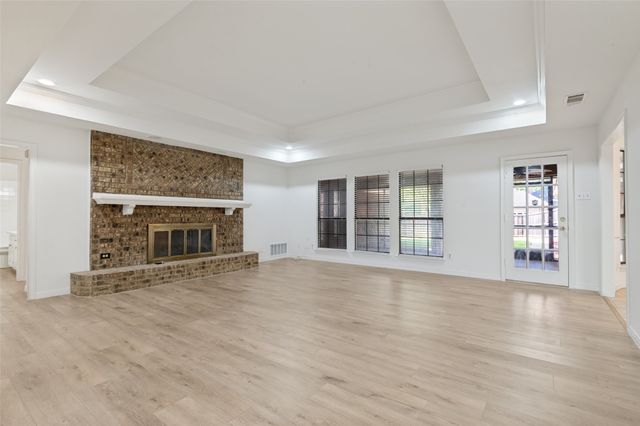 728 Havencrest Drive, Desoto, TX 75115