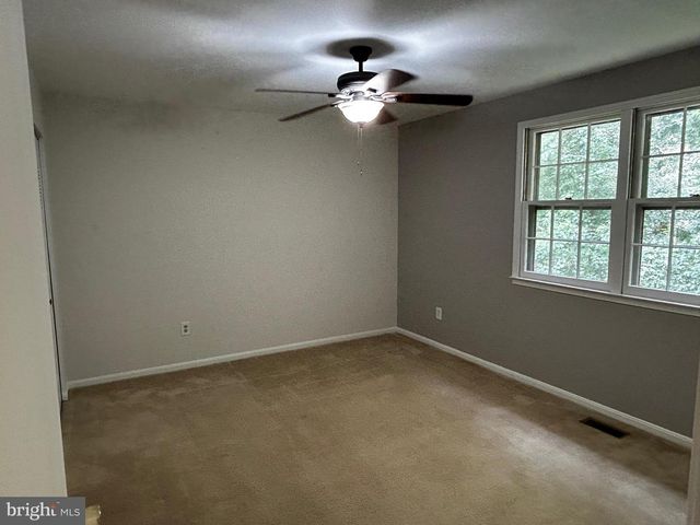 5205 PUMPHREY DR, Fairfax, VA 22032