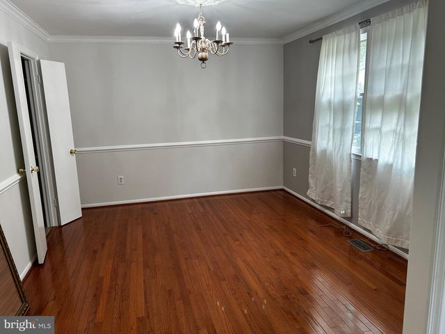 5205 PUMPHREY DR, Fairfax, VA 22032