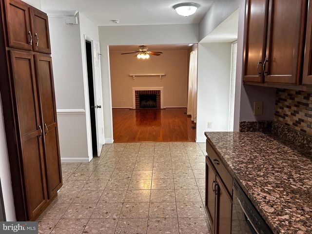 5205 PUMPHREY DR, Fairfax, VA 22032