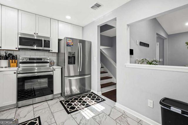 2468 Leslie Brook Drive, Decatur, GA 30035