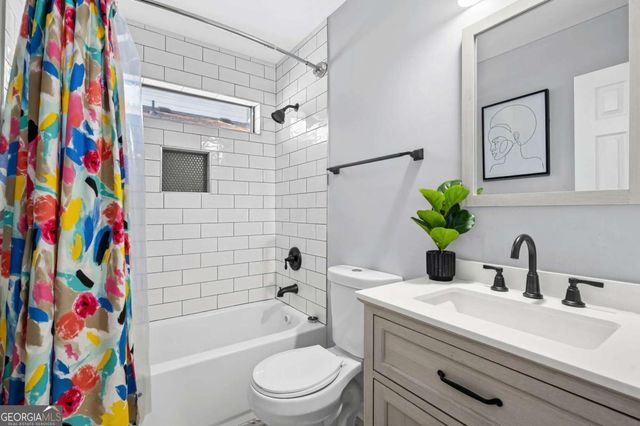 2468 Leslie Brook Drive, Decatur, GA 30035