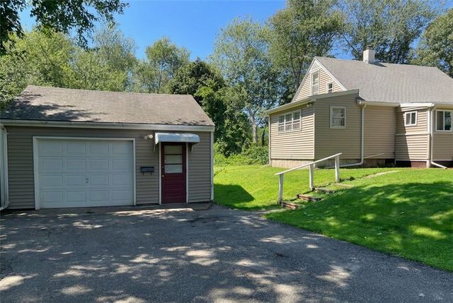 21 Narragansett Road, Cumberland, RI 02864