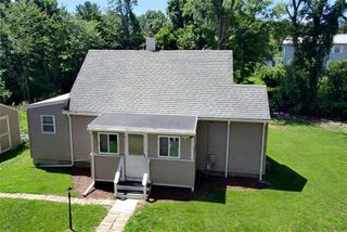 21 Narragansett Road, Cumberland, RI 02864