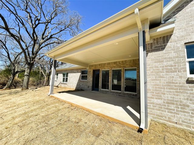 2814 18th Street W, Irving, TX 75060