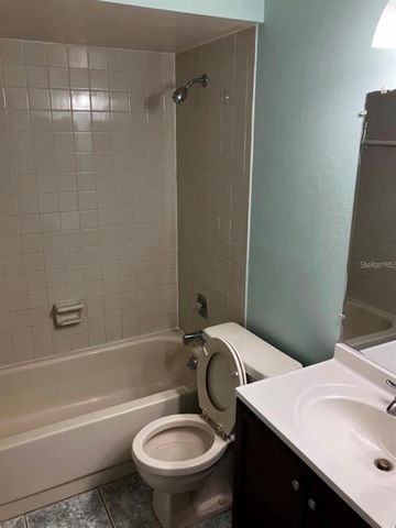 10722 CROWNGATE LANE, Tampa, FL 33624