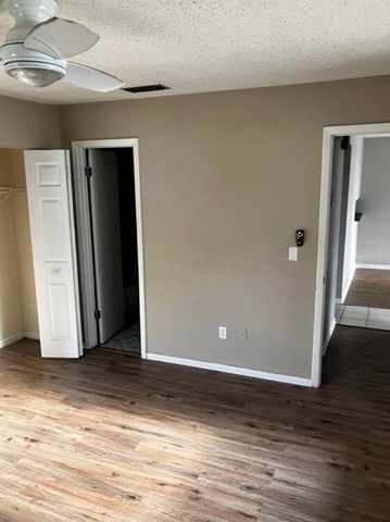 10722 CROWNGATE LANE, Tampa, FL 33624