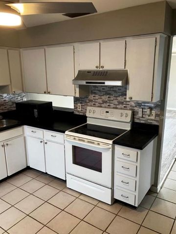 10722 CROWNGATE LANE, Tampa, FL 33624