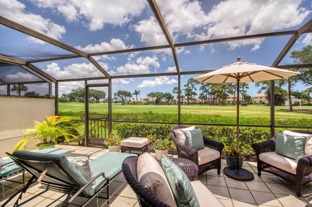 525 Prestwick Circle, Palm Beach Gardens, FL 33418