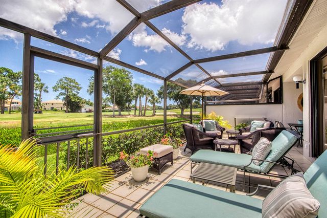 525 Prestwick Circle, Palm Beach Gardens, FL 33418