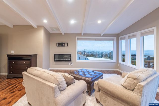 3552 Basswood Ct NW, Salem, OR 97304