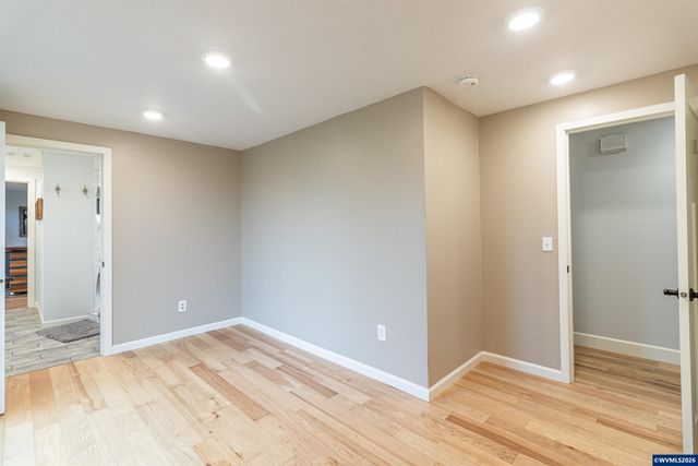 3552 Basswood Ct NW, Salem, OR 97304