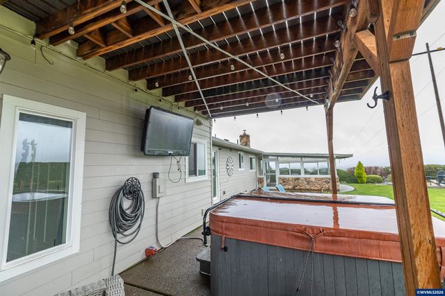 3552 Basswood Ct NW, Salem, OR 97304