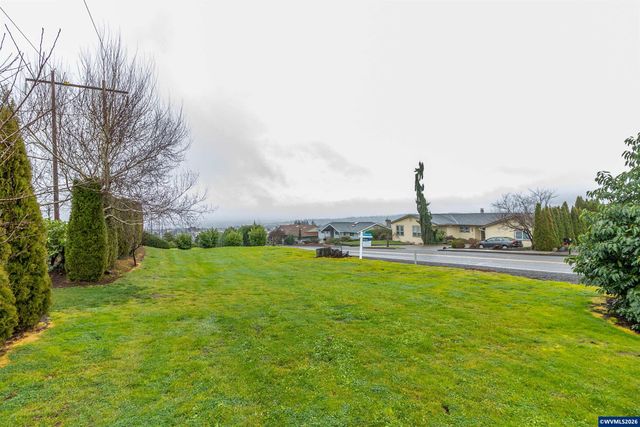 3552 Basswood Ct NW, Salem, OR 97304