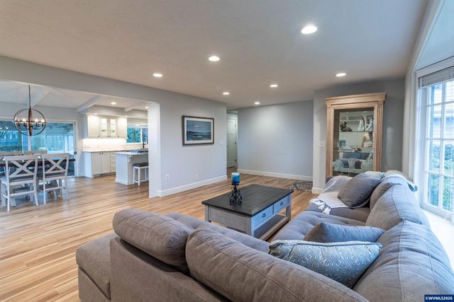 3552 Basswood Ct NW, Salem, OR 97304