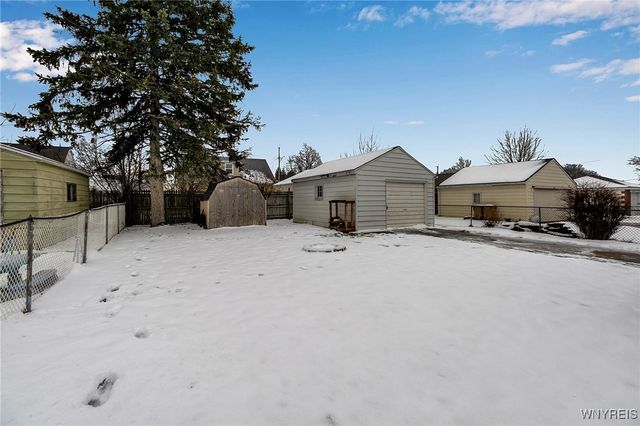 29 Frederick Street, Cheektowaga, NY 14227