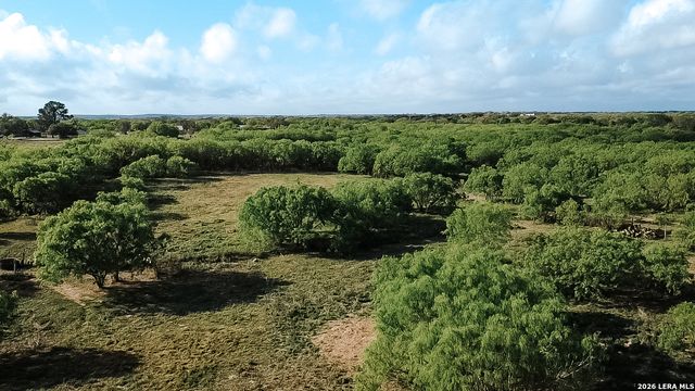 1065 fm 477, Seguin, TX 78155
