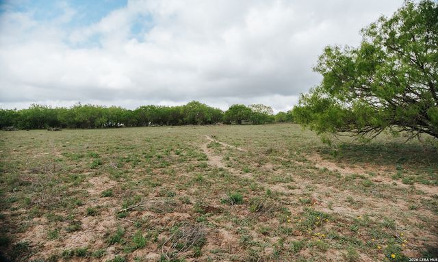 1065 fm 477, Seguin, TX 78155