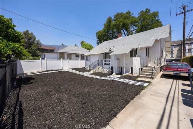 113 N Ivy Avenue 113 & 115, Monrovia, CA 91016