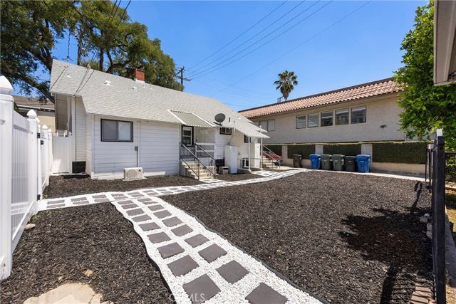 113 N Ivy Avenue 113 & 115, Monrovia, CA 91016