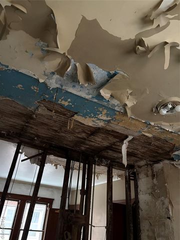 5042 Dailey Street, Detroit, MI 48204