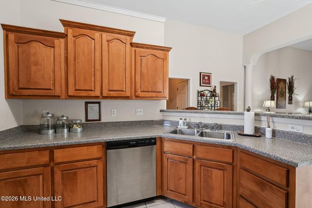 1091 Warwick Place, Southaven, MS 38671