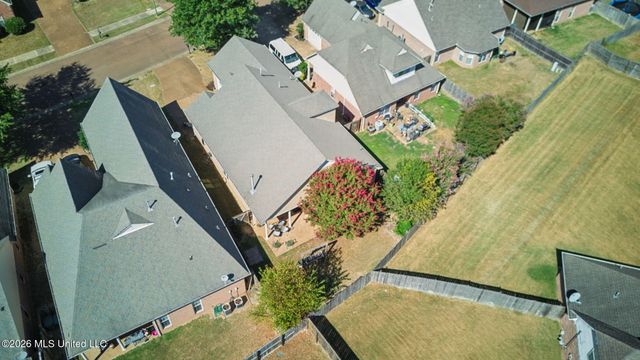 1091 Warwick Place, Southaven, MS 38671