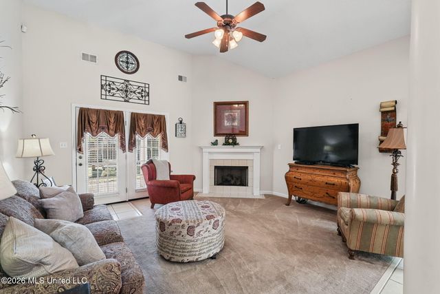 1091 Warwick Place, Southaven, MS 38671
