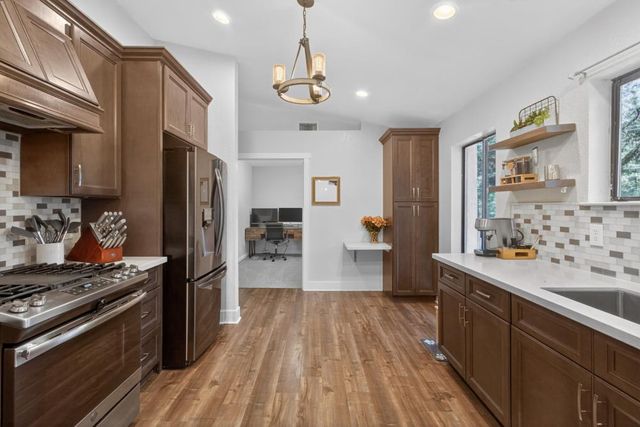 5621 Daisy Cir, Pollock Pines, CA 95726