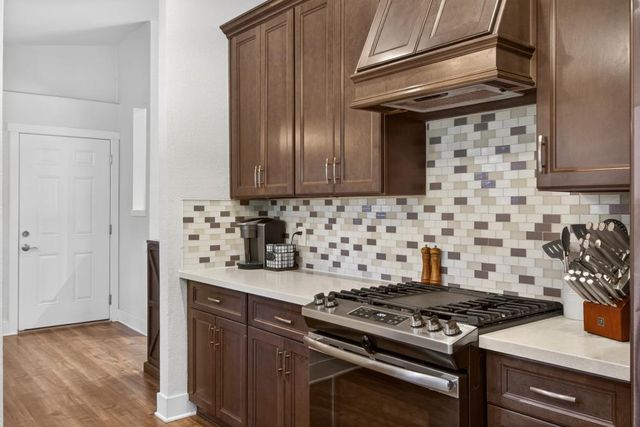 5621 Daisy Cir, Pollock Pines, CA 95726