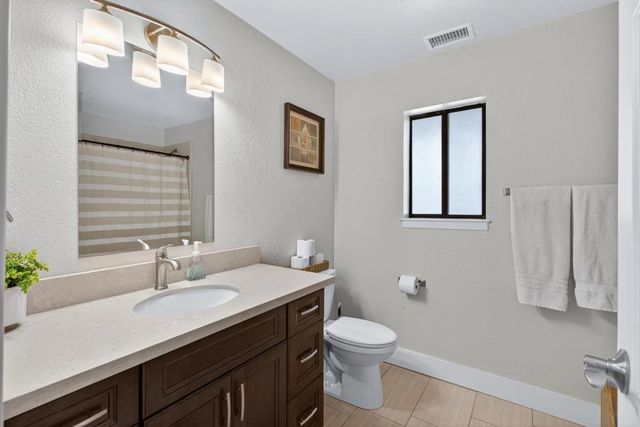 5621 Daisy Cir, Pollock Pines, CA 95726
