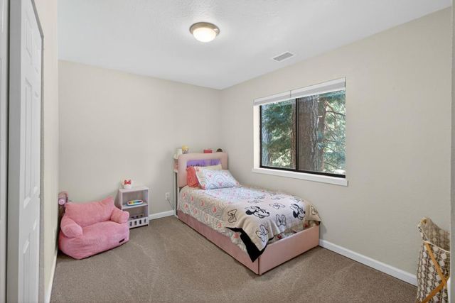 5621 Daisy Cir, Pollock Pines, CA 95726