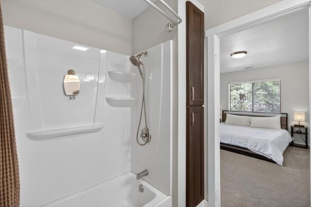 5621 Daisy Cir, Pollock Pines, CA 95726