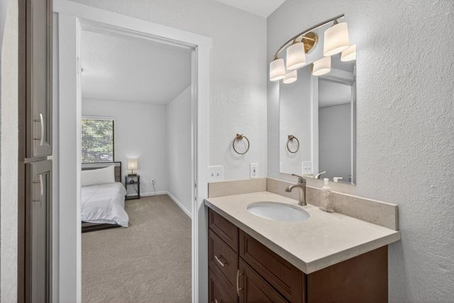 5621 Daisy Cir, Pollock Pines, CA 95726