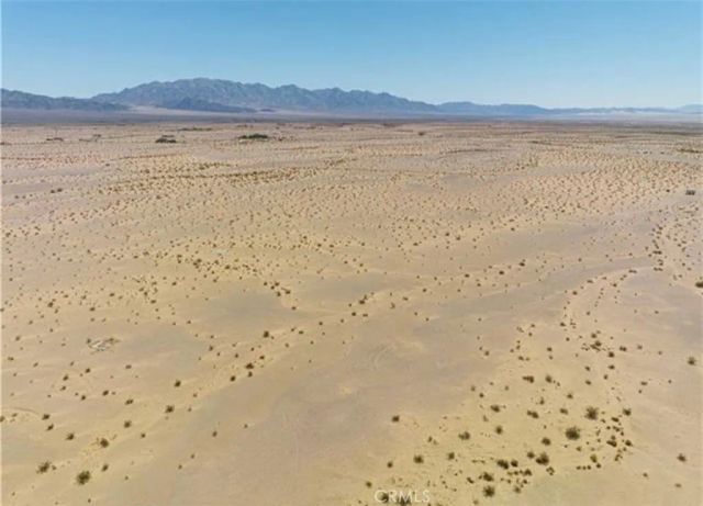 1234 Hollywood, 29 Palms, CA 92277