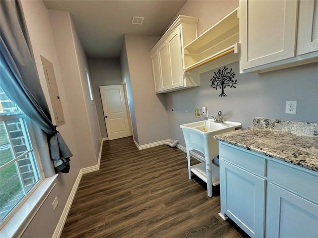 107 Rock Salt Court, Springtown, TX 76082